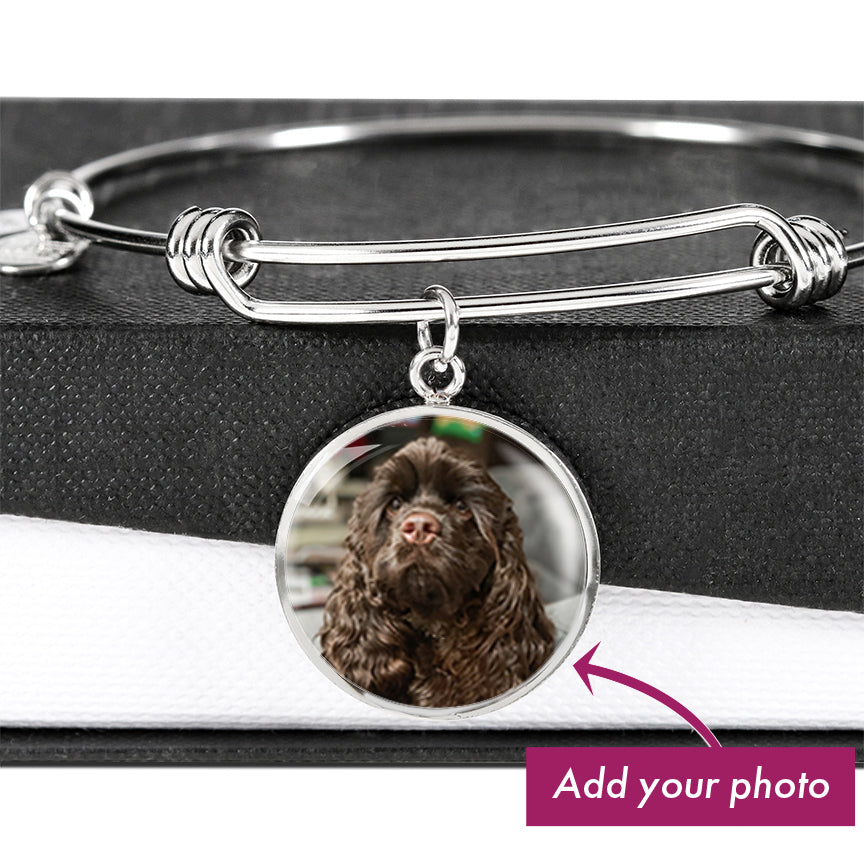 Customized Circle Photo Bracelet "Best Dog Mom". Perfect Gift for a dog lover for Mother's Day!